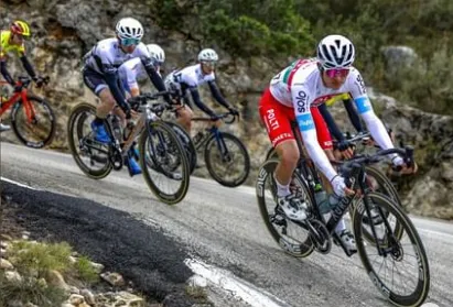 Los colombianos, con el tiempo de Matteo Malucelli, primer líder del Tour de Langkawi