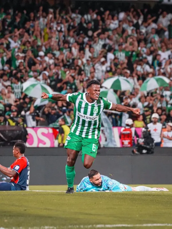 Nacional ganó el clásico y clasificó en Copa; Junior se aleja de su clasificación; nuevas fechas para juegos en el Campín; parte medico de América.
