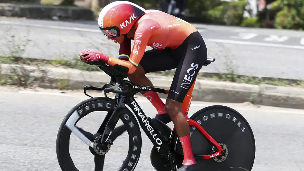 Tour de Francia: Egan Bernal se  mantiene  dentro del top 11 de la clasificación general