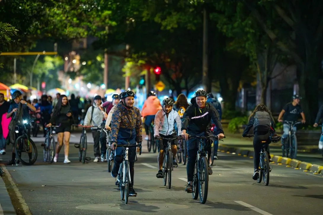IDRD: FESTIVAL DE VERANO,  La Ciclovía Nocturna regresa este 27 de agosto para vivir Bogotá bajo las estrellas