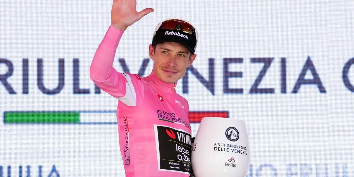 Giro de Italia: Etapa 14. Vingeggard gana y es líder, los colombianos brillaron en la montaña.