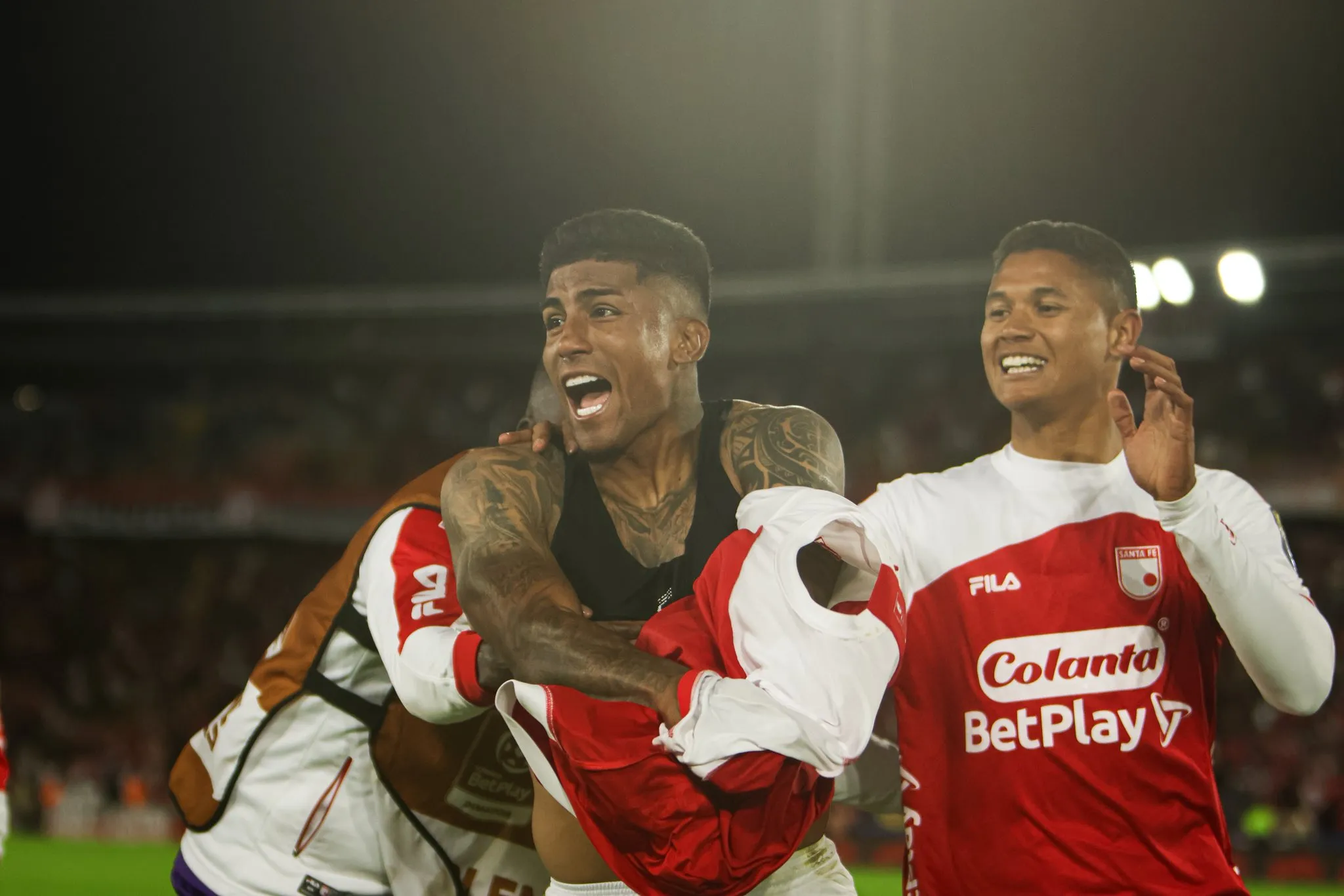 Rotativo del Fútbol | Bava se lleva a Harold Santiago Mosquera, gol del «cucho» Hernández