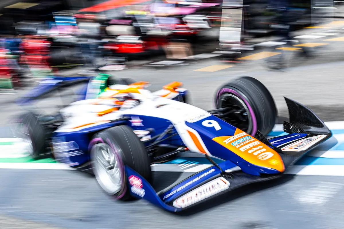Sebastián Montoya se cuela en los puntos en el Gran Premio de Azerbaiyán de Fórmula 2