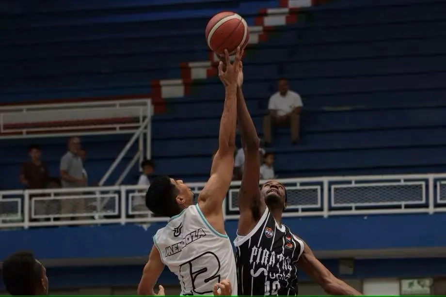 Liga Señal Colombia de Baloncesto, semifinalistas, Emiliana y Camila en cuadro principal de Roland Garros, luto en el futbol