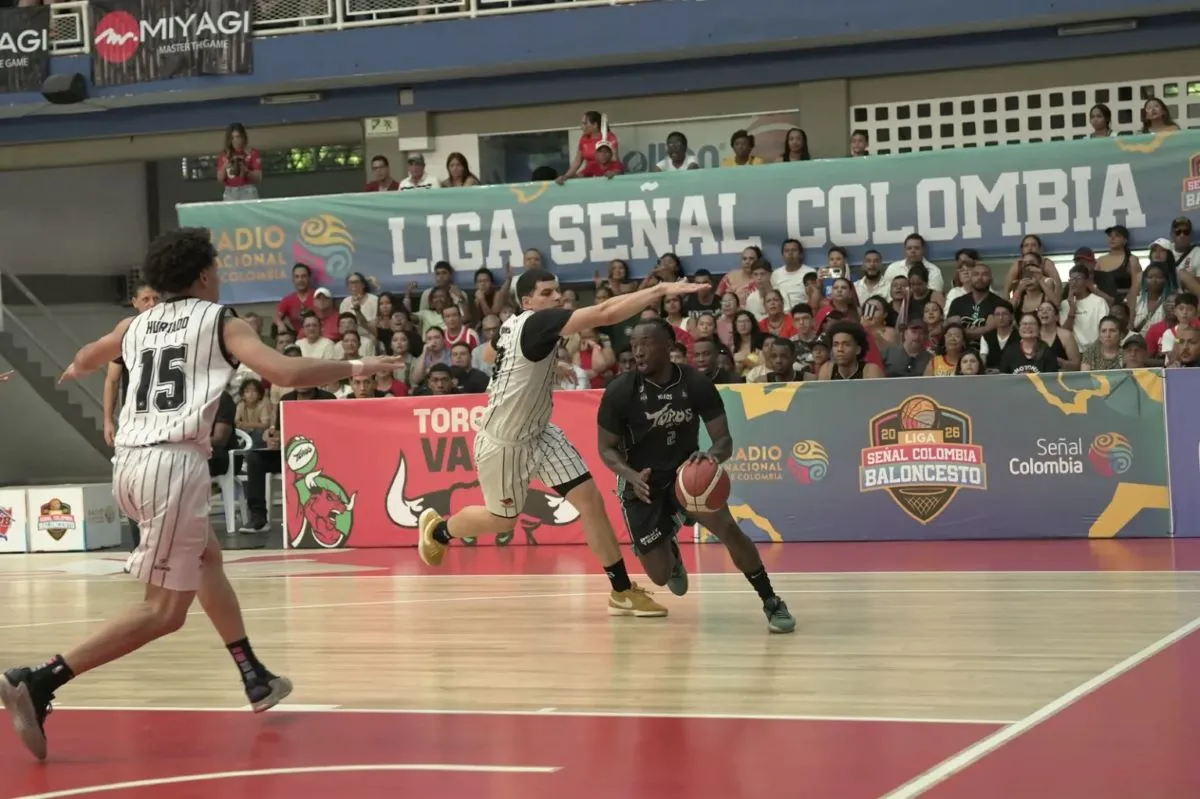 Toros del Valle, saca ventaja a Piratas 2x0 en semifinales de liga Señal Colombia de baloncesto.