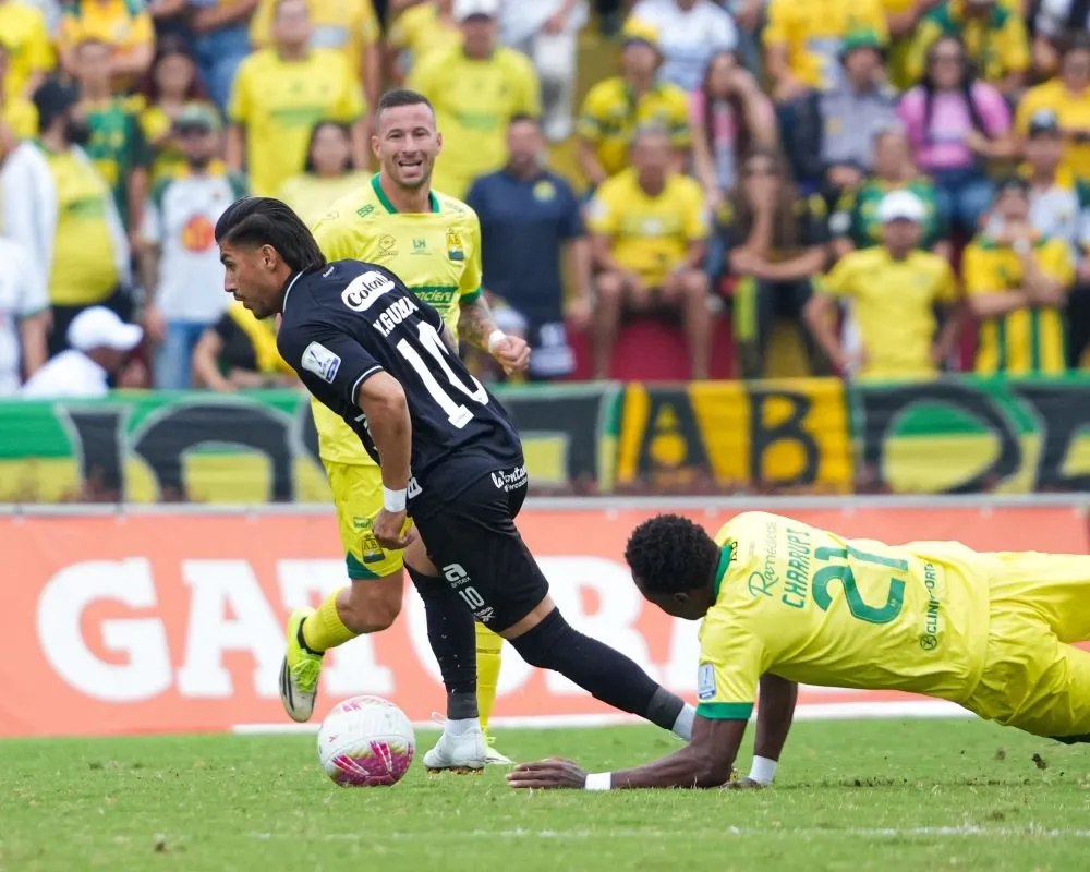 Bucaramanga invicto, América líder, Junior se hunde, balance de liga; Torneo de ascenso; Las leonas de Santa Fe clasificaron copa libertadores.