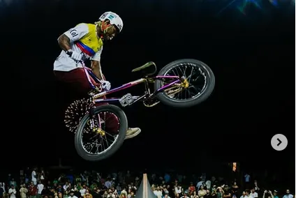 Juan Camilo Caicedo avanza a semifinales del Mundial de ciclismo urbano