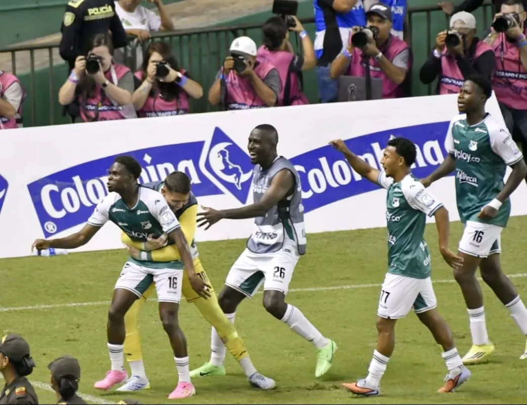 Liga;  El Cali ganó el clásico, Santa fe es 8vo por diferencia de gol; Colombia sub 17 femenina empata, James titular