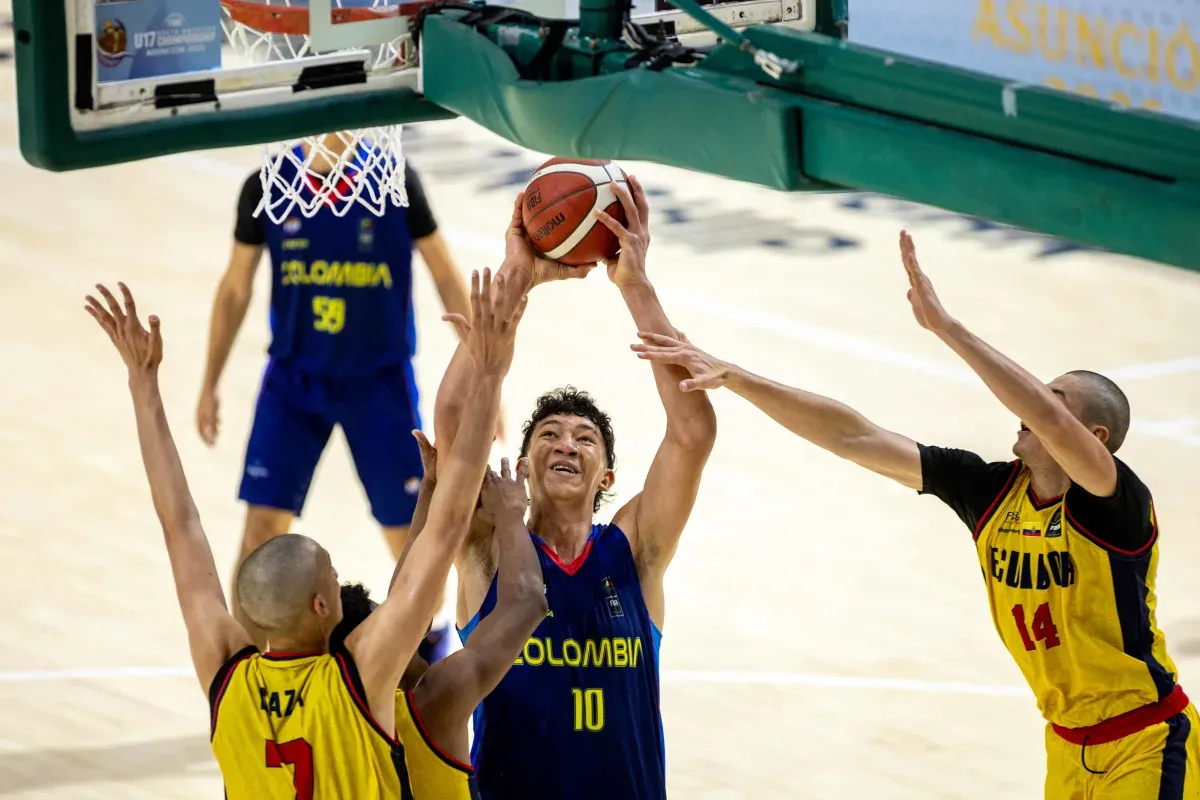 Venciendo a Ecuador, Colombia inaugura el Sudamericano sub 17 de baloncesto