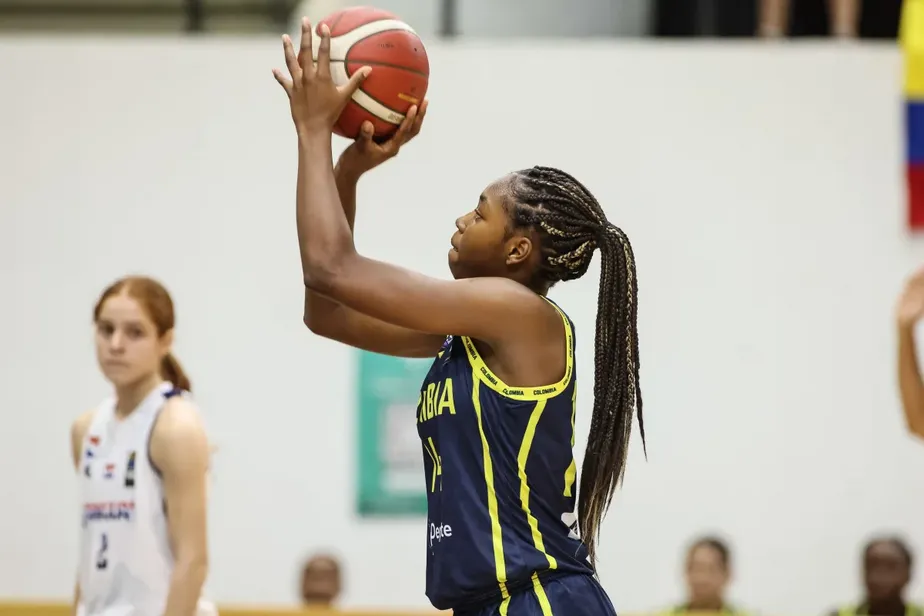 La selección Colombia derrota a Chile y acaba tercera de su grupo en el Sudamericano femenino sub 17 de baloncesto