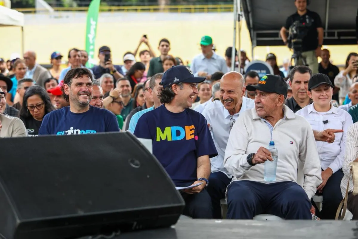 INDER MEDELLIN: Modernización del Velódromo Martín Emilio Cochise Rodríguez