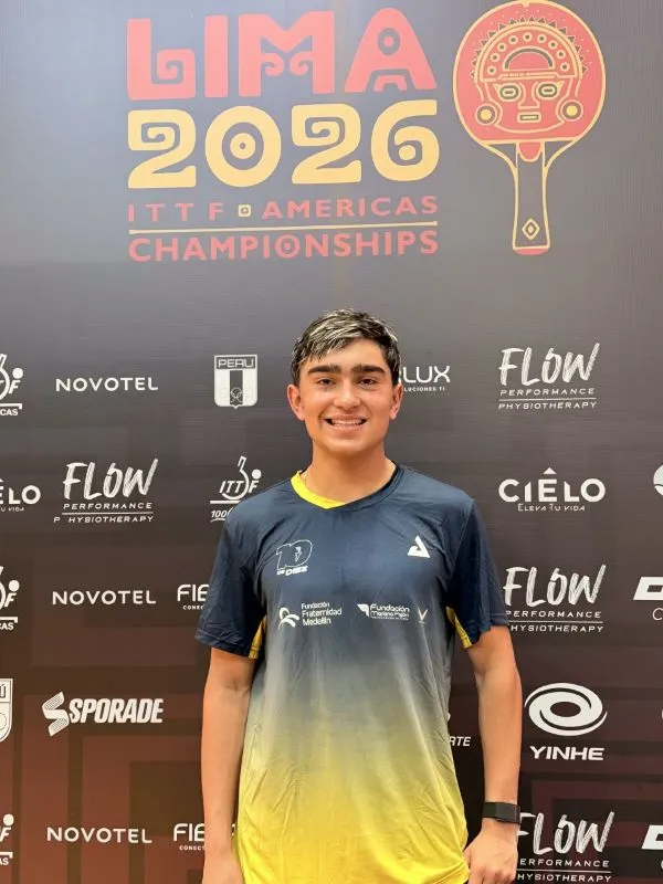 Emanuel Otálvaro, 16 años, ganó la medalla de bronce en individual masculino del Campeonato Panamericano de Mayores de Tenis de Mesa