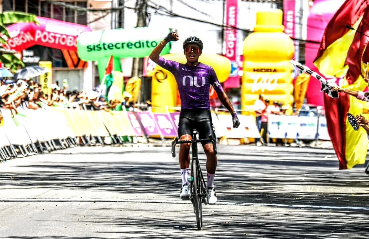 Clásico RCN | Un solitario Johan Rubio gana en Ibague y José Urián defiende el liderato