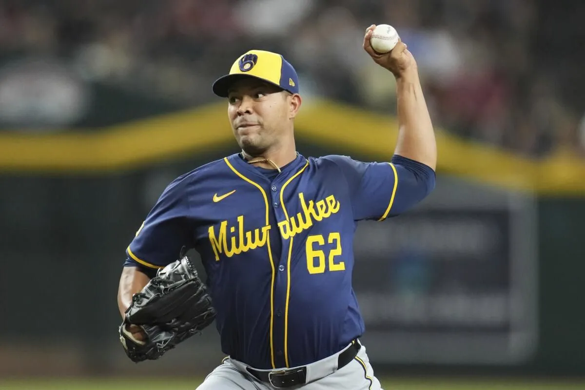 COLOMBIANOS EN LA MLB  – QUINTANA ÚNICO COLOMBIANO EN POSTEMPORADA