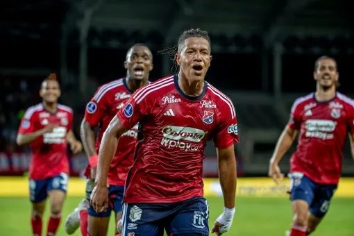 [Audio] Comentario Líder - El rojo vapuleó a Palestino y está en cuartos de final de Sudamericana