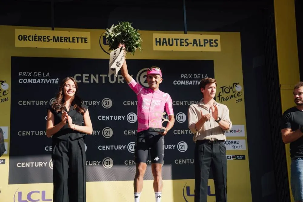 Richard Carapaz se vistió de gloria en los Alpes; el mejor colombiano fue Sergio Higuita