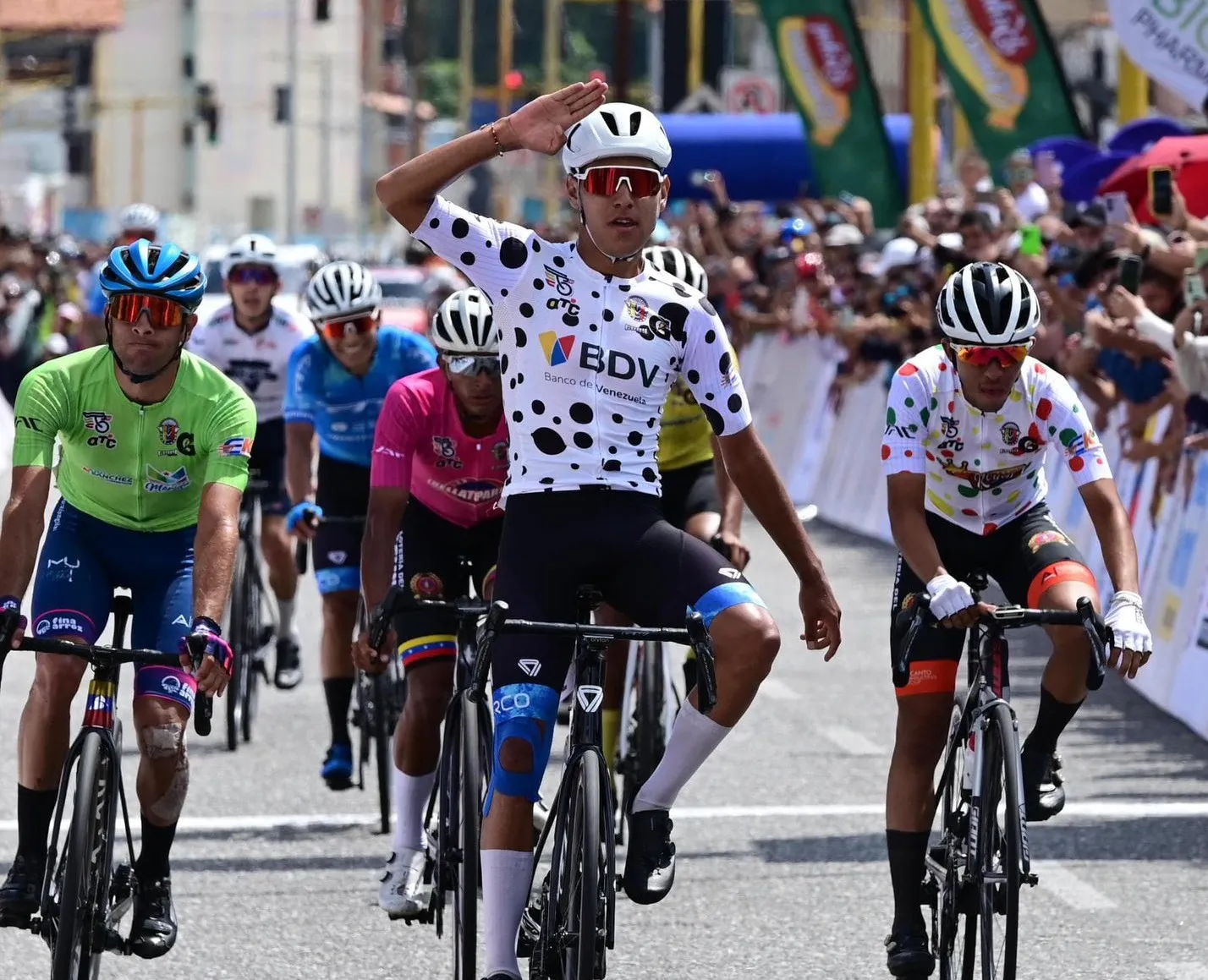 Brandon Rojas gana la quinta etapa de la Vuelta al Táchira